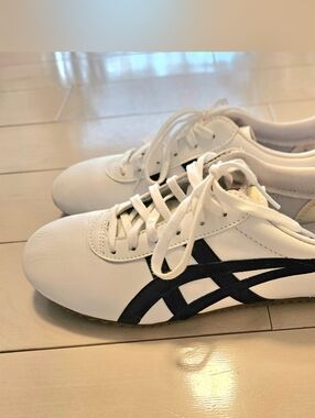 Onitsuka Tiger Tai Chi Black and White Shoes